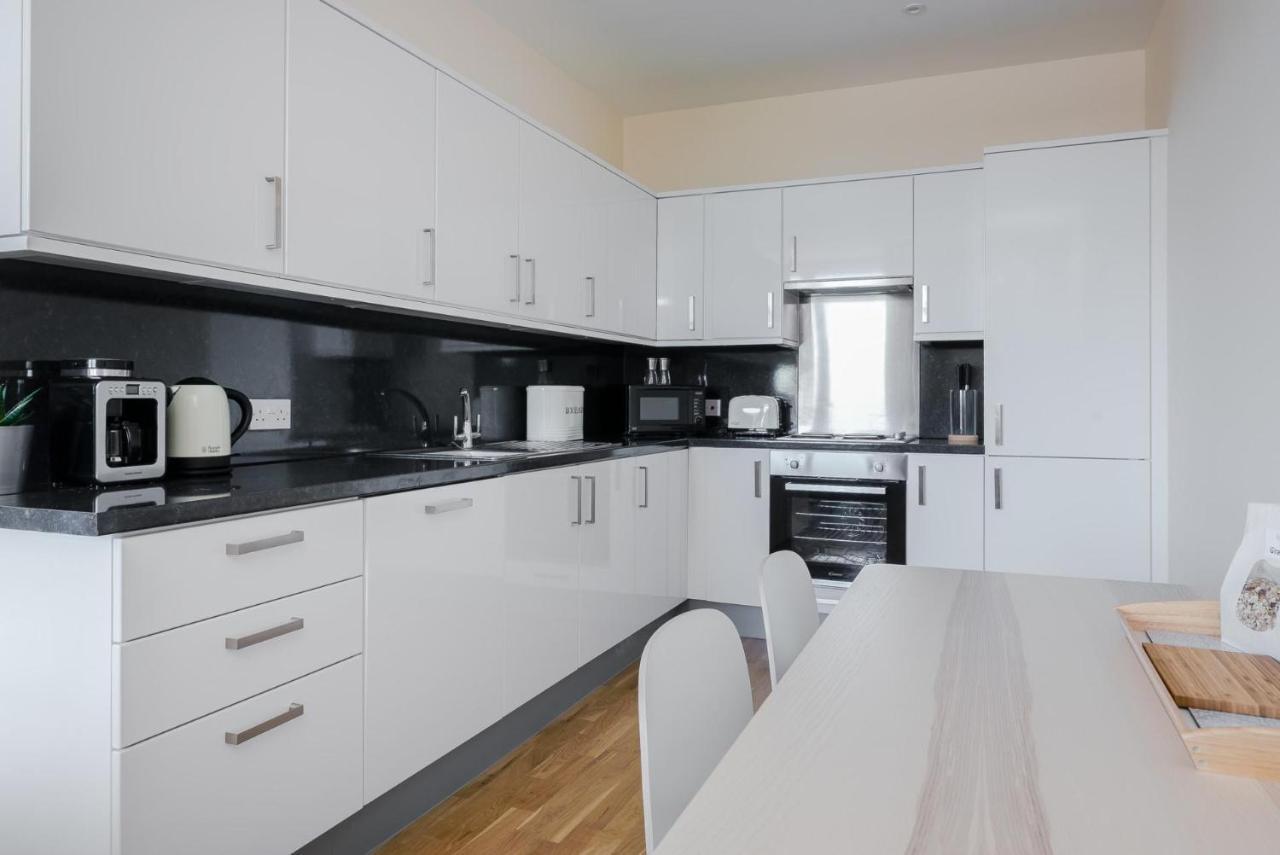 Panorama Apartments By Mesh Accommodation Short & Long Term Lets Ashford For Contractors Or Corporate Stays Екстериор снимка