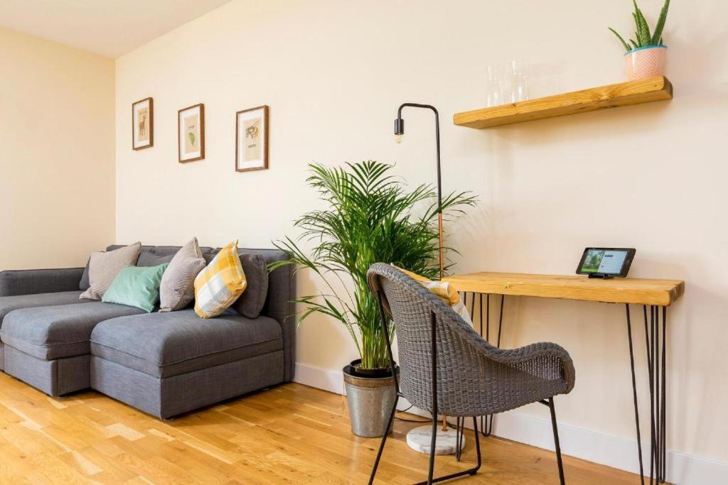 Panorama Apartments By Mesh Accommodation Short & Long Term Lets Ashford For Contractors Or Corporate Stays Екстериор снимка