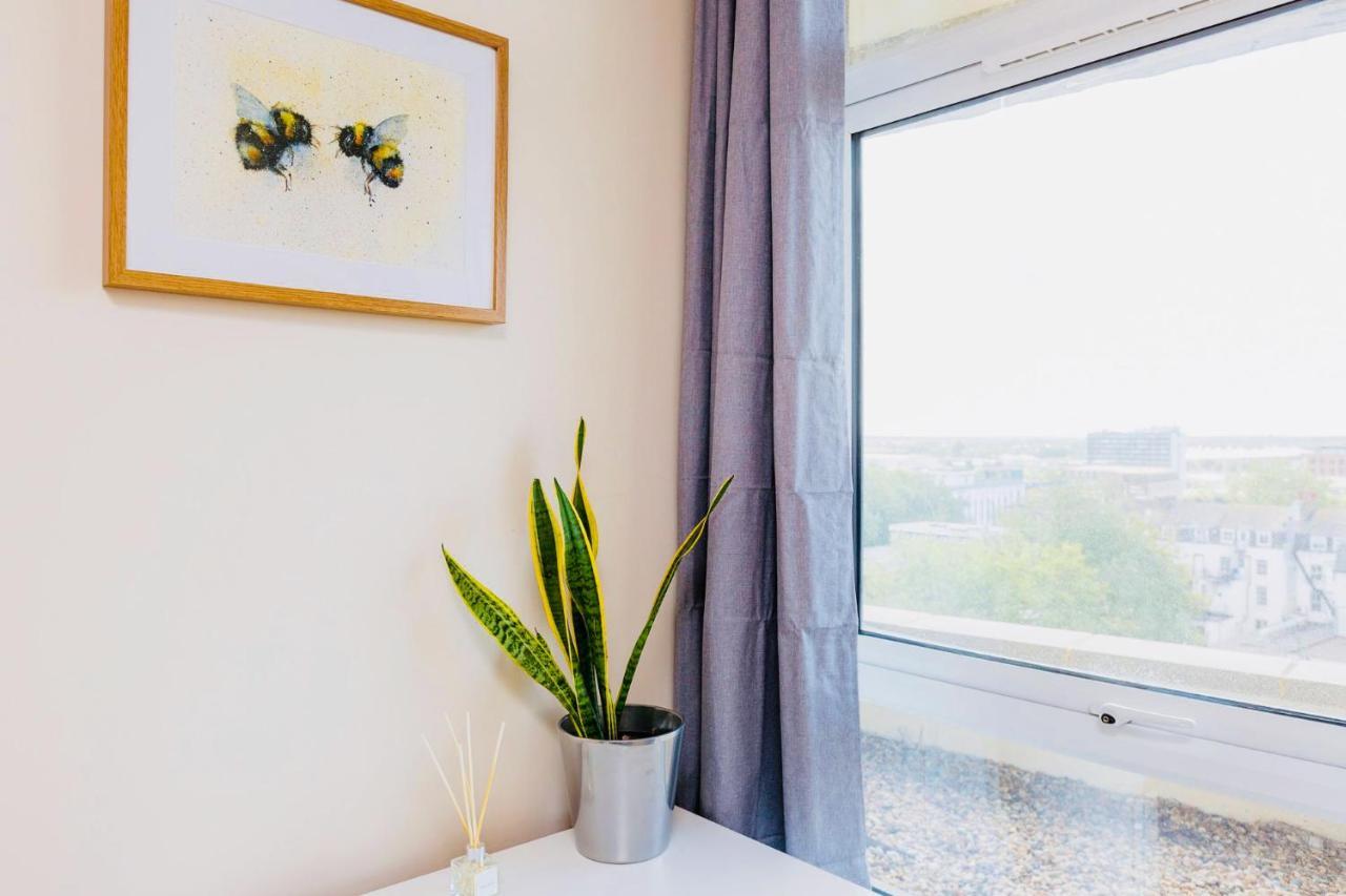 Panorama Apartments By Mesh Accommodation Short & Long Term Lets Ashford For Contractors Or Corporate Stays Екстериор снимка